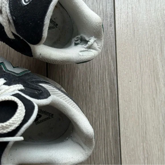 New Balance 2002R Black and White Shoes with Green Details - Picture 7 of 9